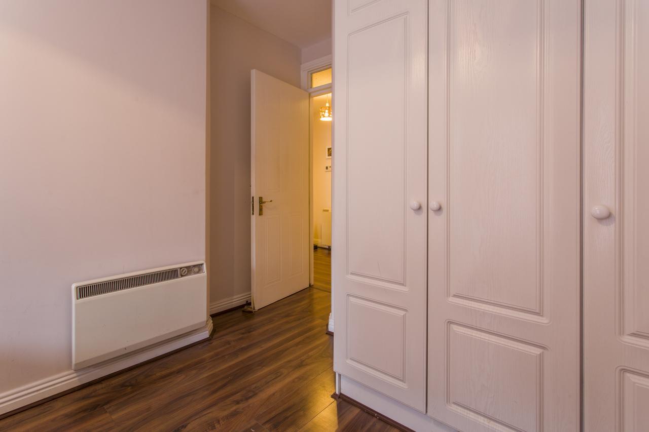 The Windmill Apartment Dublin Exterior photo